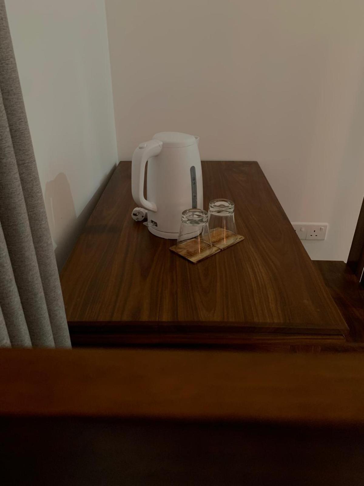Sebastian Transit Villa With Free Shuttle Service To Airport Kotugoda Экстерьер фото
