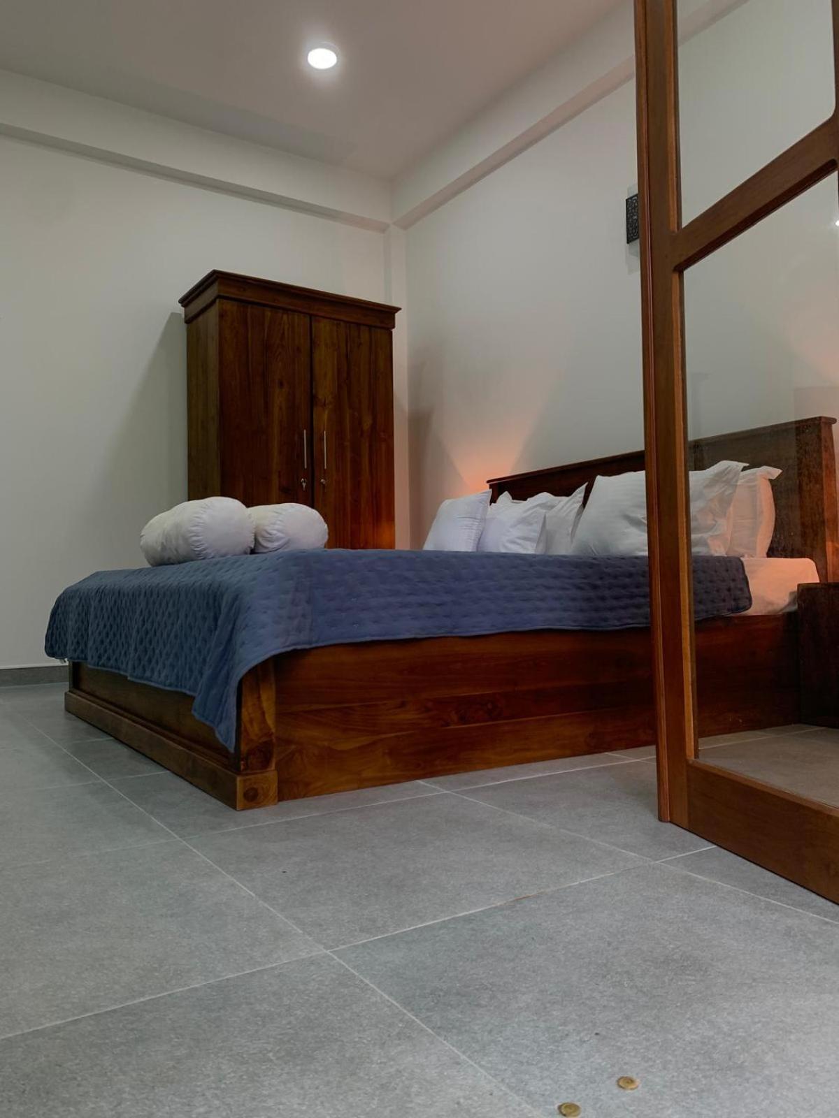 Sebastian Transit Villa With Free Shuttle Service To Airport Kotugoda Экстерьер фото