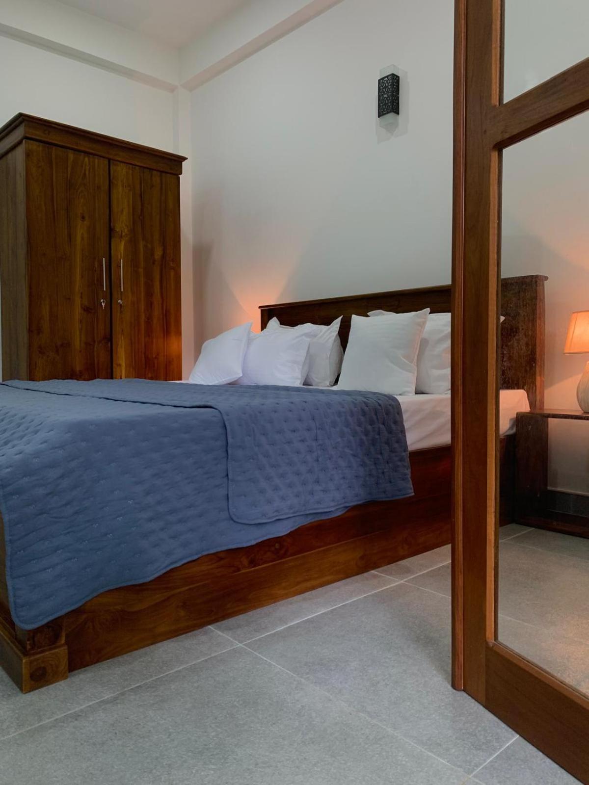 Sebastian Transit Villa With Free Shuttle Service To Airport Kotugoda Экстерьер фото