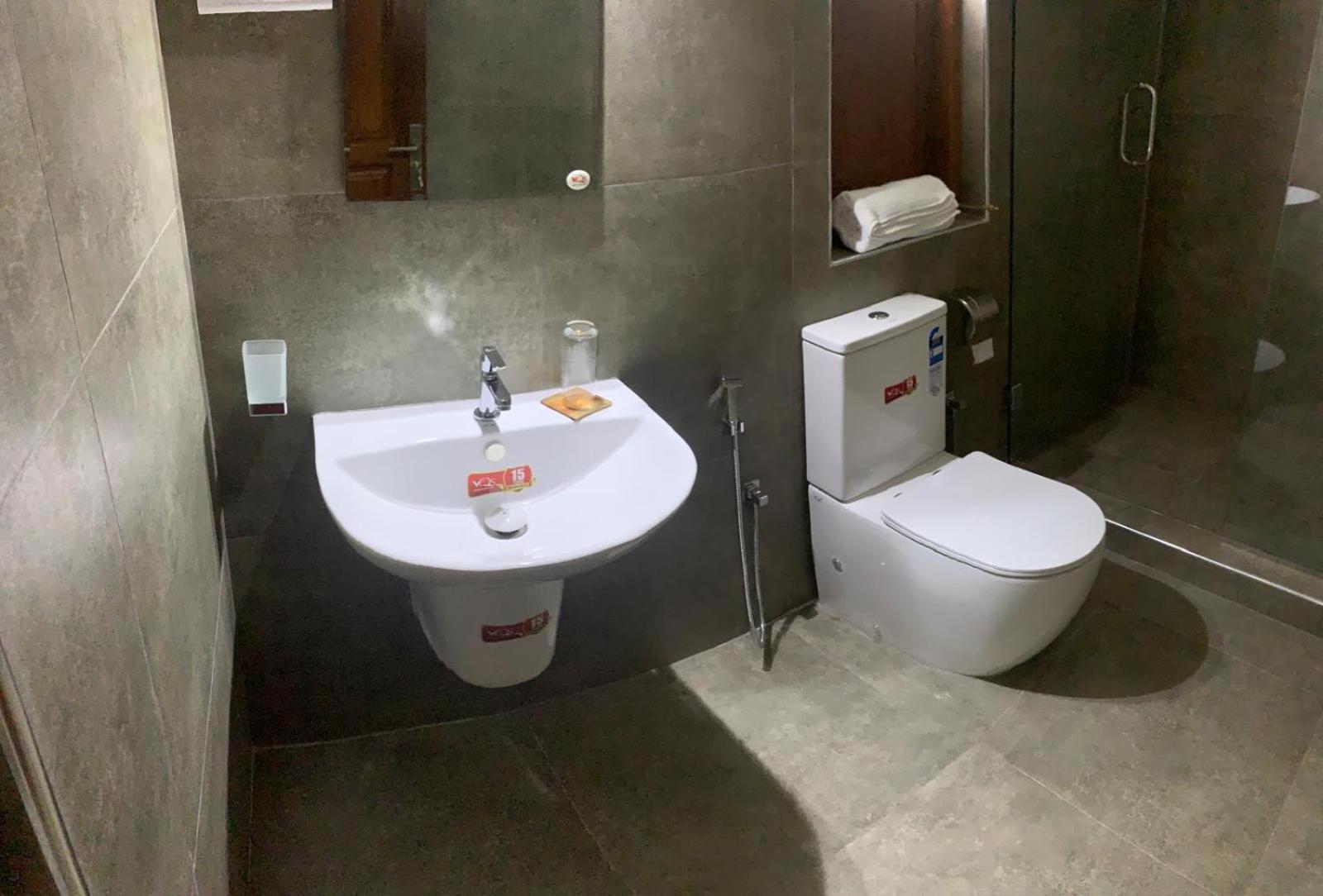 Sebastian Transit Villa With Free Shuttle Service To Airport Kotugoda Экстерьер фото