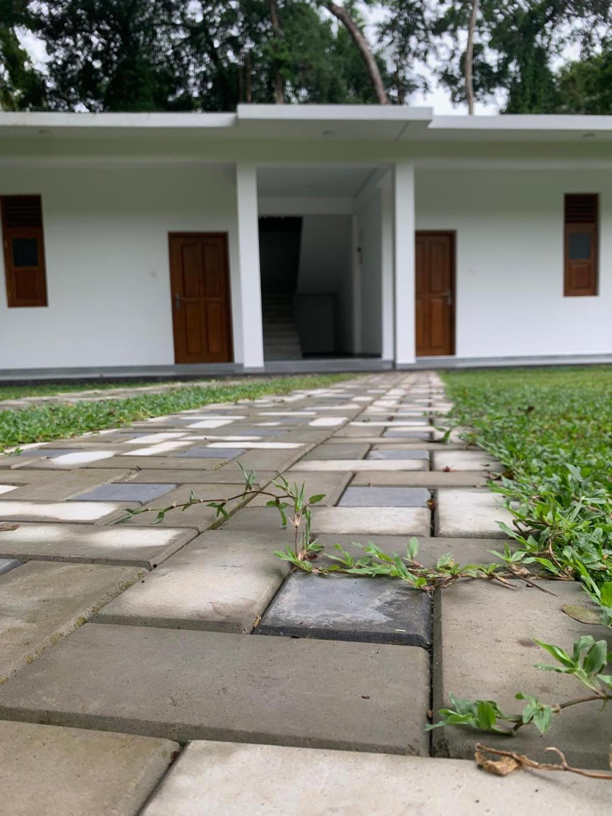 Sebastian Transit Villa With Free Shuttle Service To Airport Kotugoda Экстерьер фото